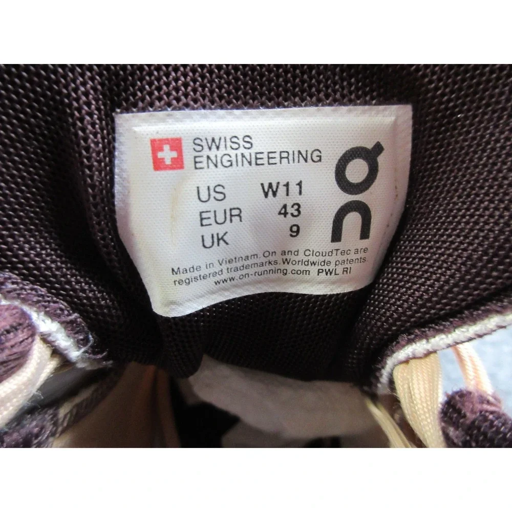 On Cloud Shoes Womens Size 11 CloudTec Swiss Engineering Running Sneakers